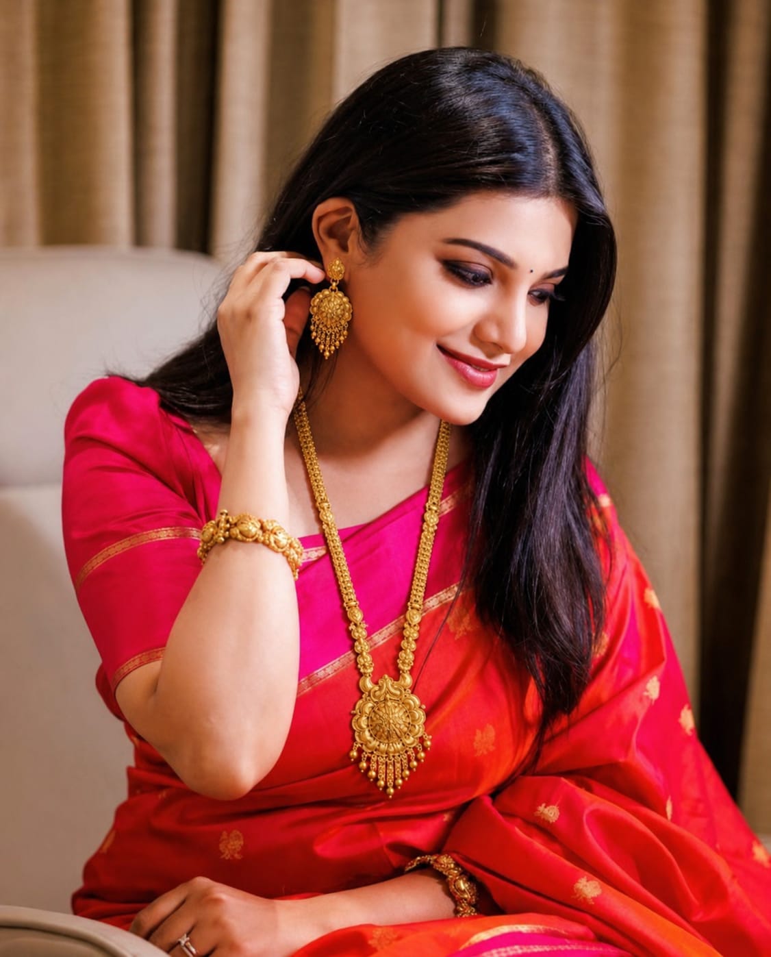 Classic Bridal Gold Long Necklace Set with Pendant, Earrings & Maang Tikka